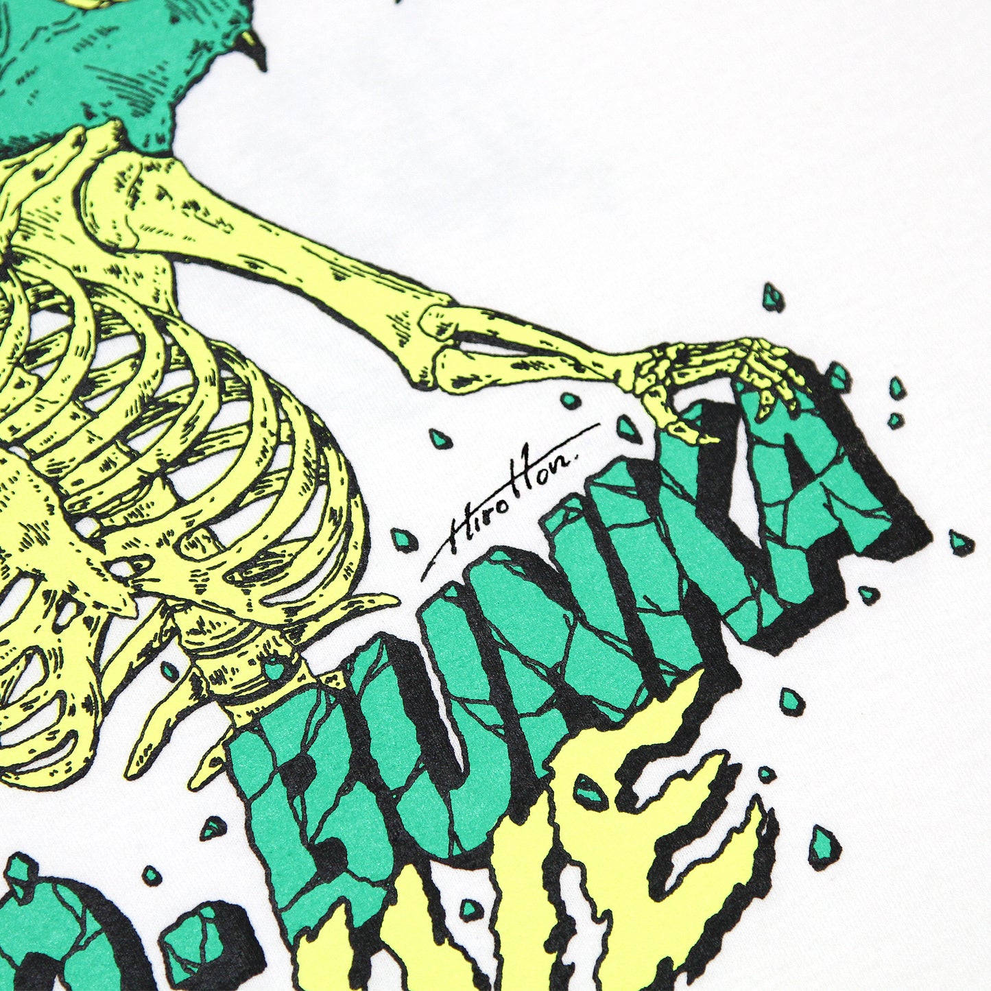 ALIVE INDUSTRY X MOTO-BUNKA - Limited Collaboration T-Shirt Designed by Hirotton/White