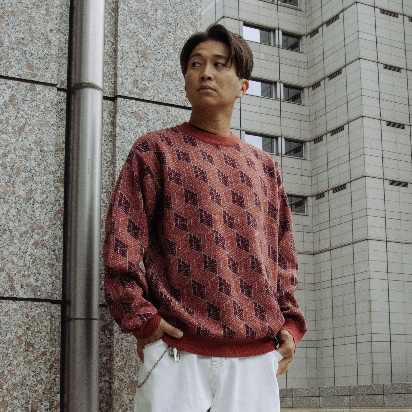 DARUMA STREET - Cube Logo Sweater/Brown
