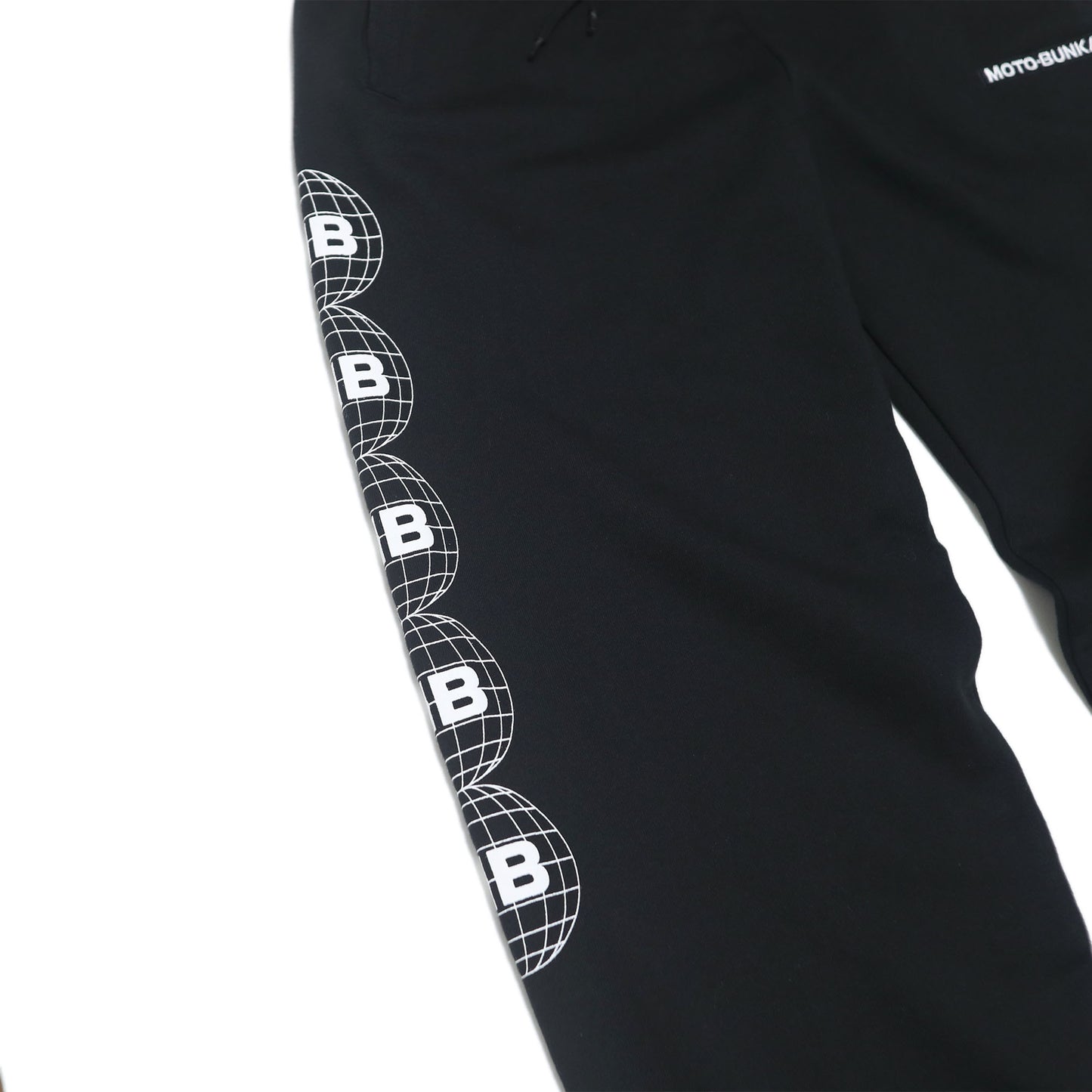 [2月28日再入荷予定] MOTO-BUNKA - Box Logo Sweatpants/Black