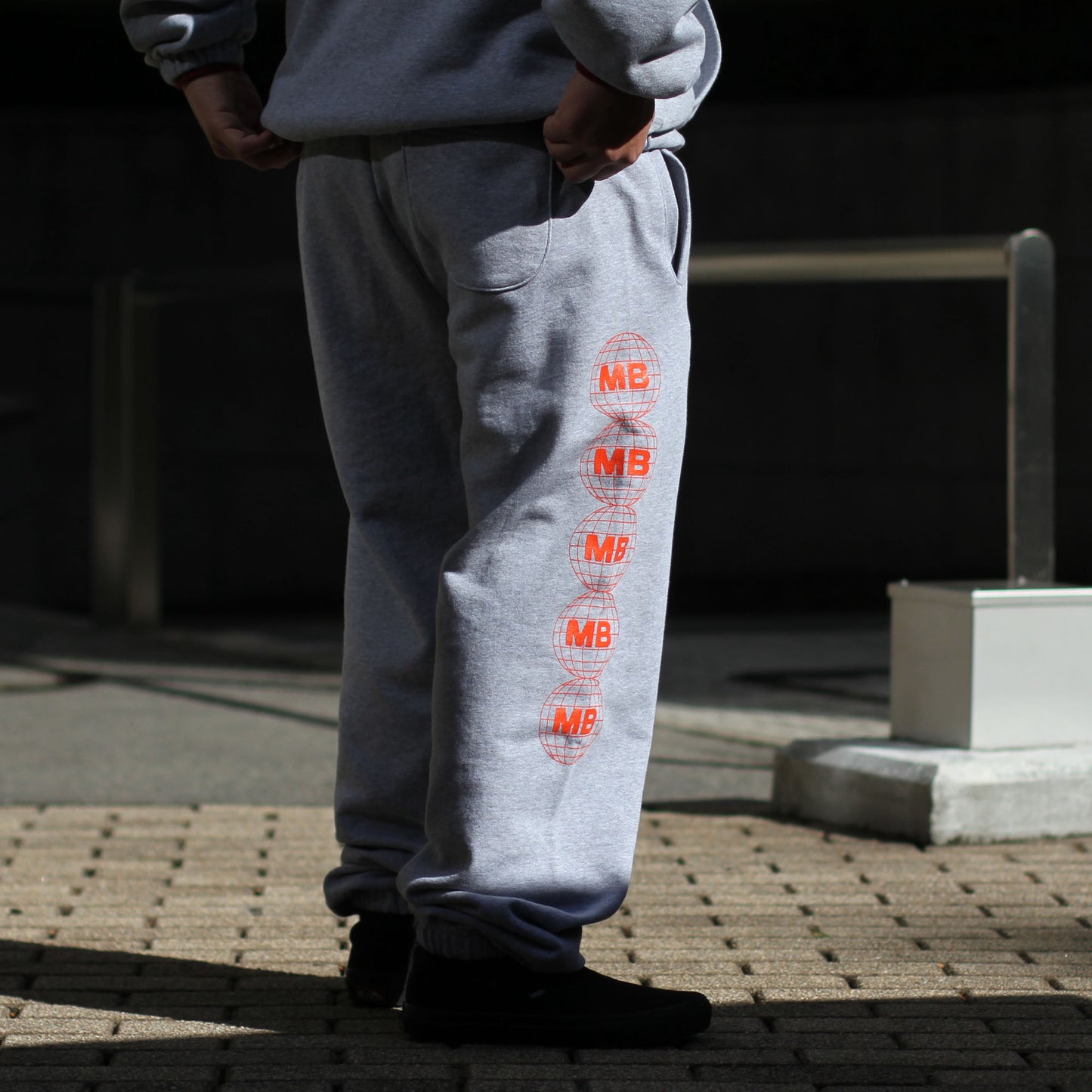 MOTO-BUNKA - Box Logo Sweatpants/Grey