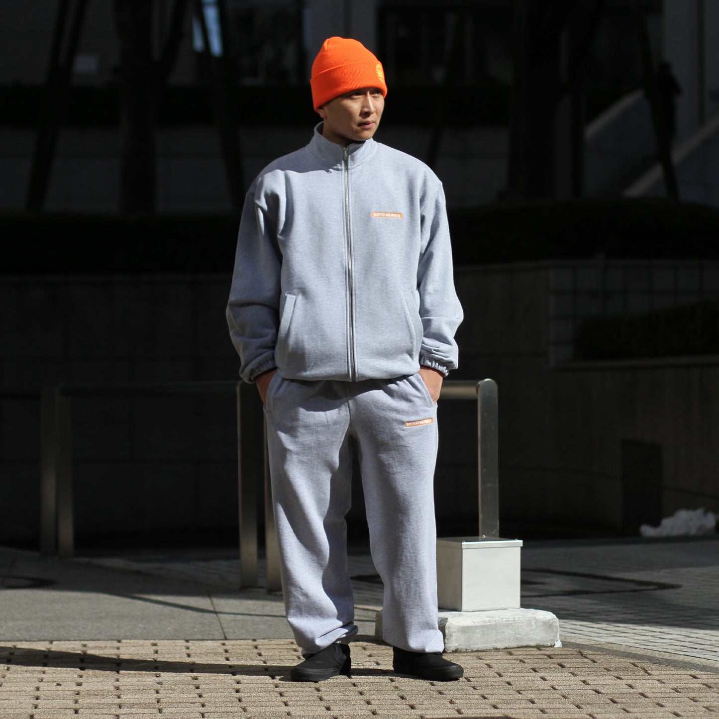 MOTO-BUNKA - Box Logo Sweatpants/Grey