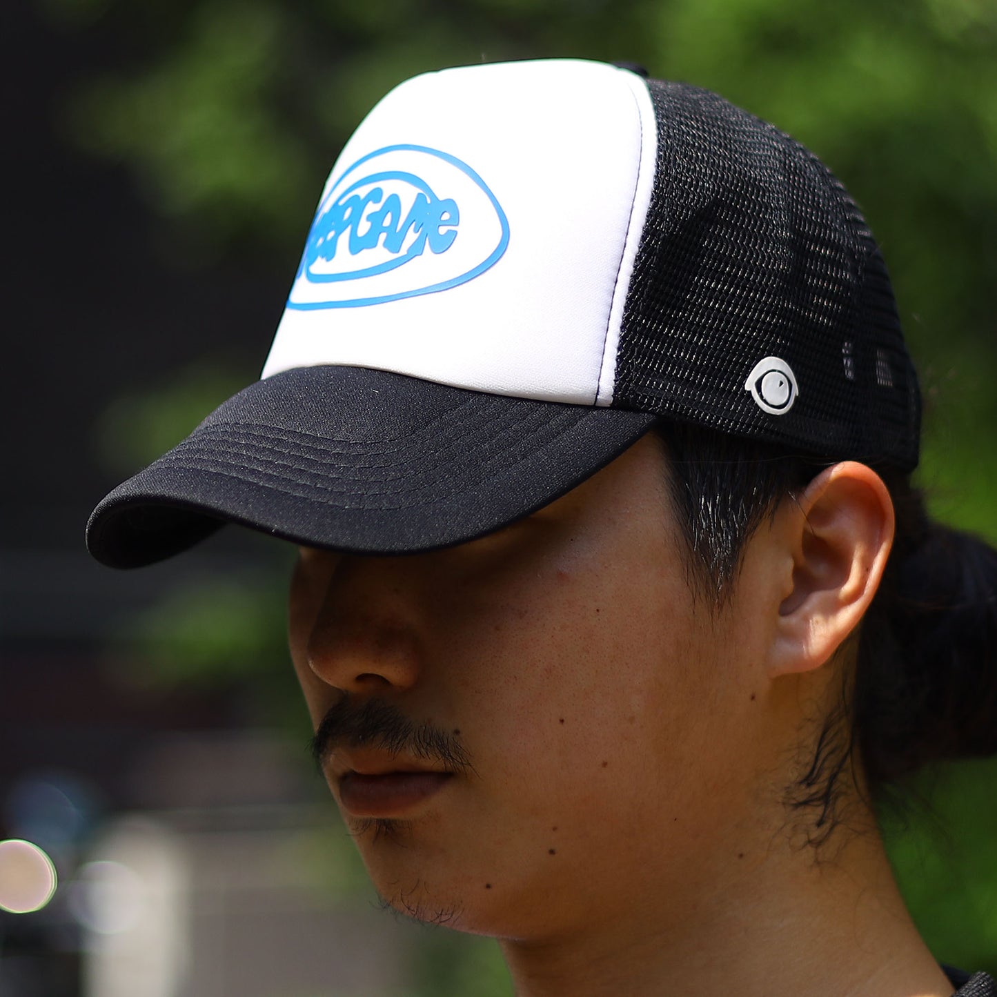 PEEP GAME - Poorboy Trucker Cap/White-Black