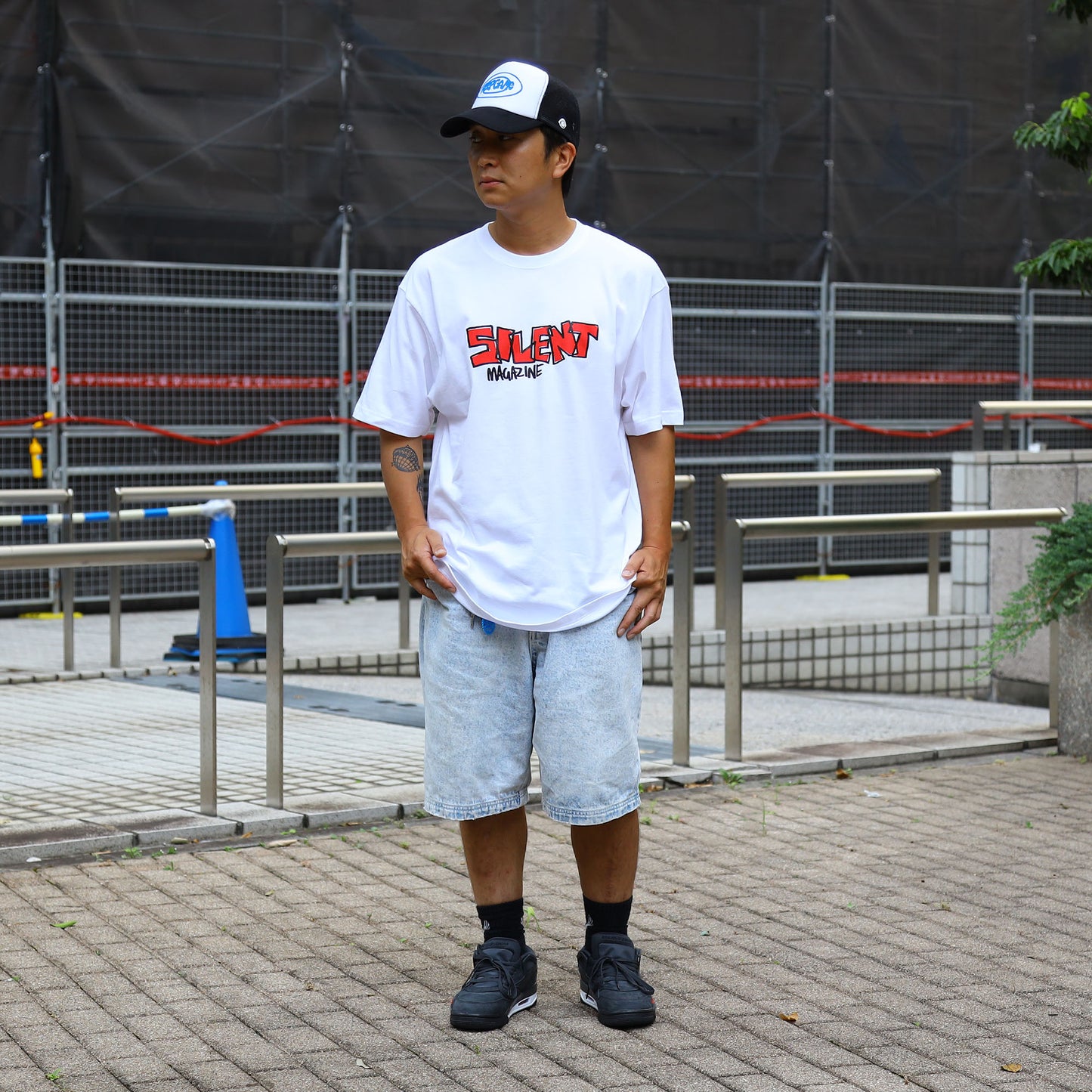 SILENT MAGAZINE - Tokyo T-Shirt/White