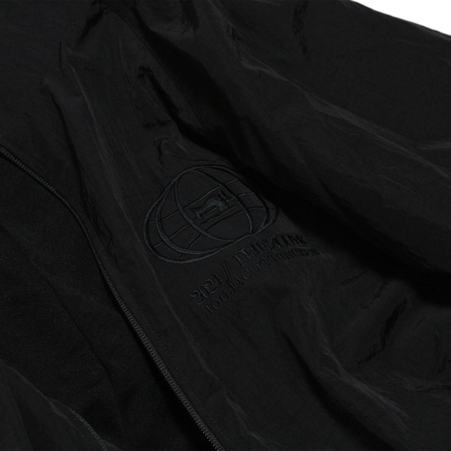 THEZOOYK X JOGJACOTTONCREW - Zip Up Jacket/Black