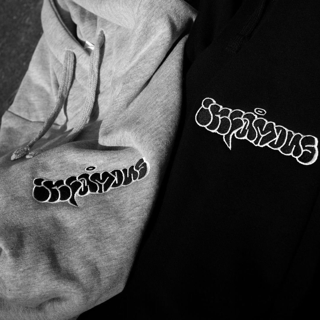 INFAMOUS - Tagging Logo Hoodie/Black