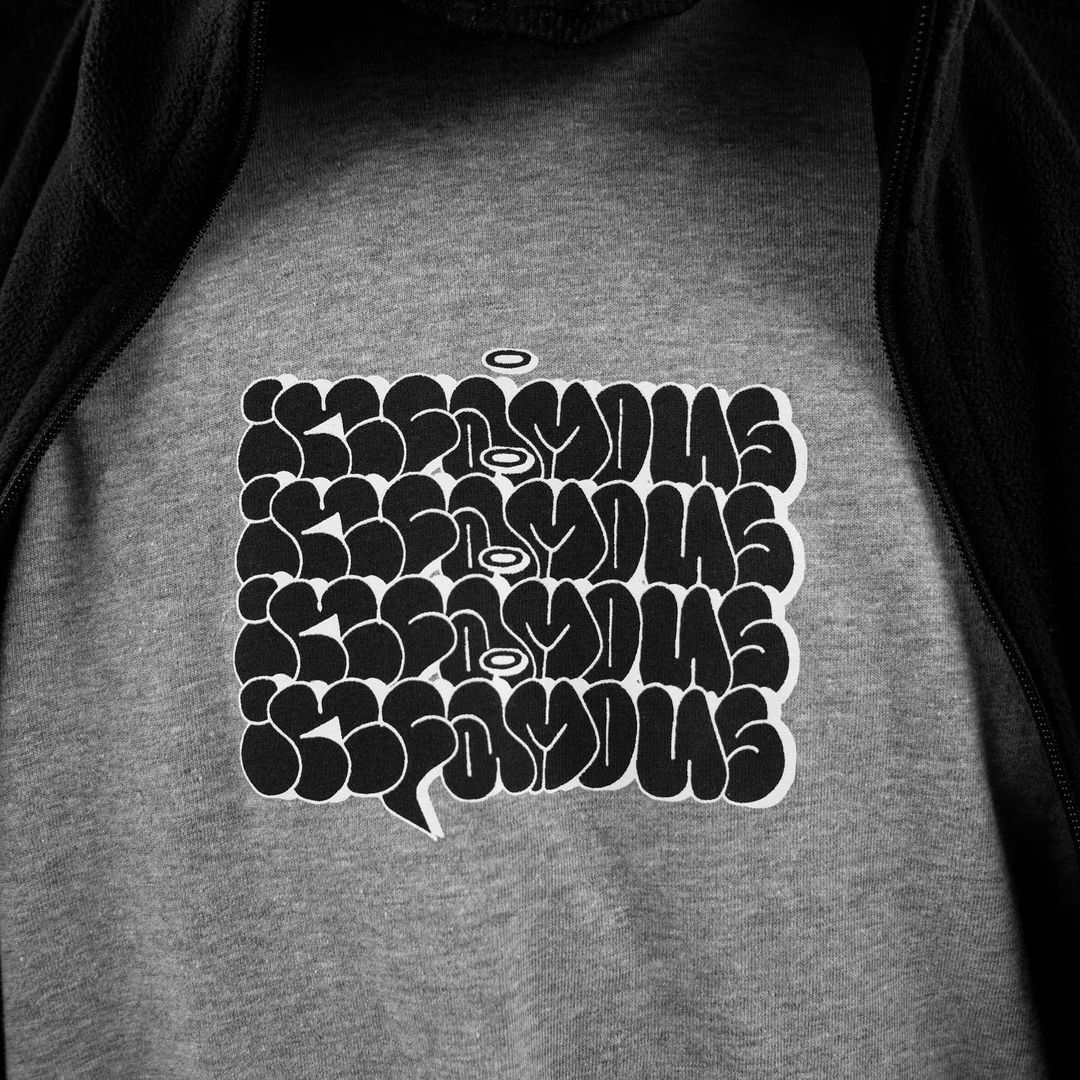 INFAMOUS - Tagging Logo LS T-Shirt/Grey